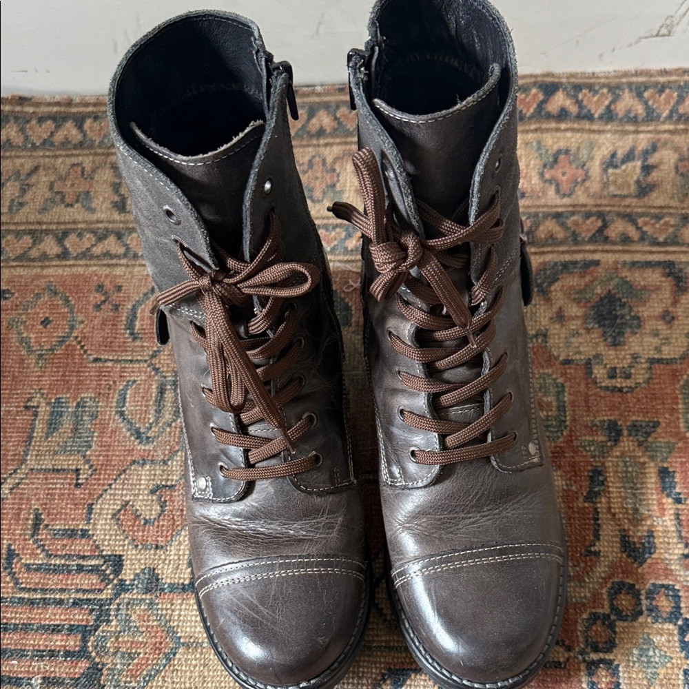 Women's Taos Dark Brown Lace-Up Leather Ankle Boots Size 39